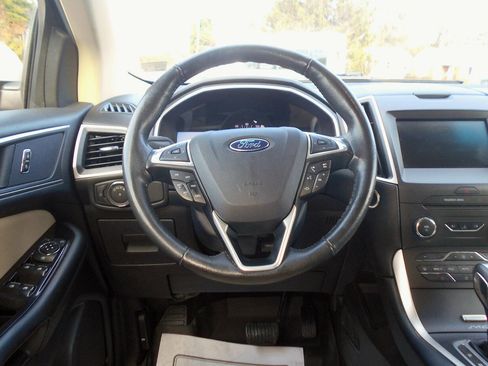 Used 2015 Ford Edge SEL w/ Equipment Group 201A image 11
