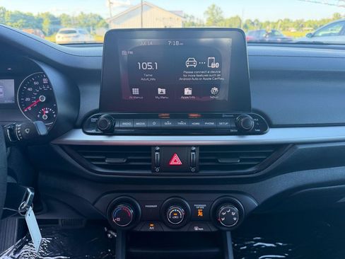 Used 2020 Kia Forte LXS FWD image 27