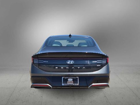 Certified 2025 Hyundai Sonata Limited FWD image 7