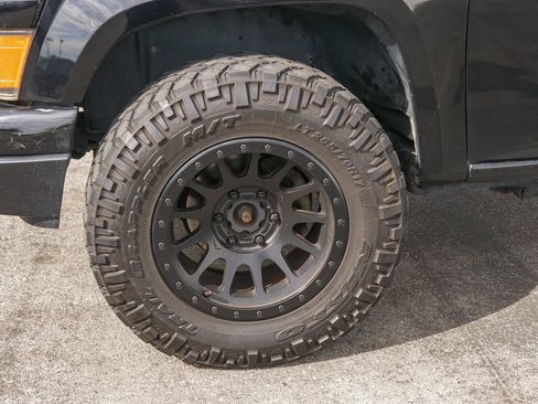 Used 2012 Chevrolet Colorado W/T AWD/4WD image 5