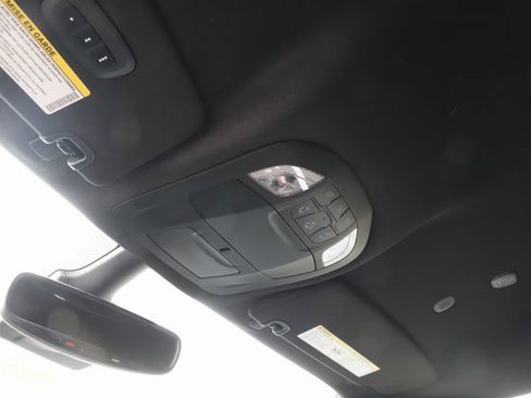 New 2026 Chrysler Pacifica Select image 41