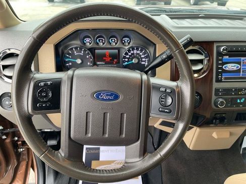 Used 2011 Ford F250 Lariat w/ Chrome Pkg image 32