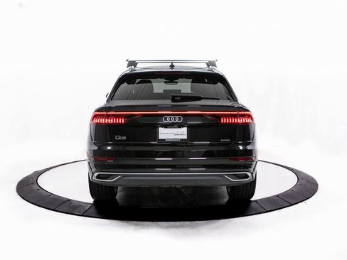 Used 2022 Audi Q8 Premium Plus image 6