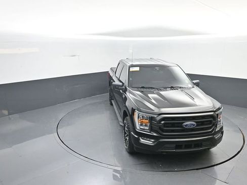 Certified 2021 Ford F150 XLT w/ Equipment Group 302A High image 19