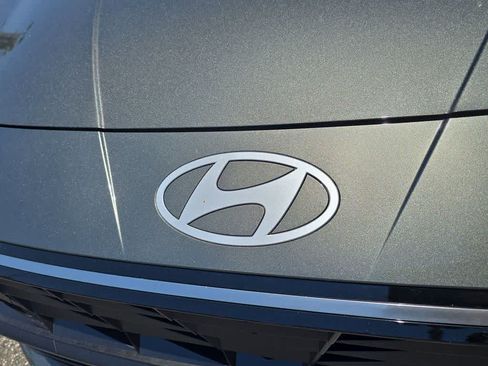 New 2026 Hyundai Elantra Limited FWD image 12