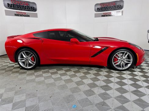 Used 2016 Chevrolet Corvette Stingray Z51 w/ 3LT Preferred Equipment Group image 3