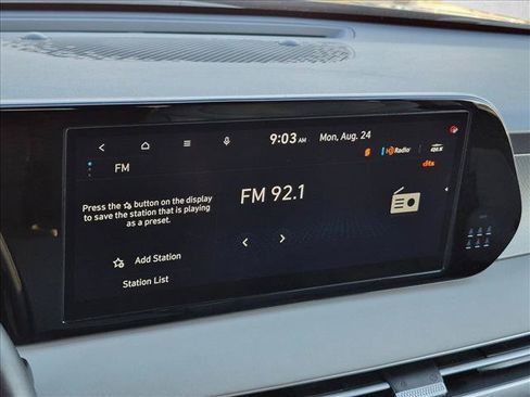 Used 2024 Hyundai Palisade SEL FWD image 11