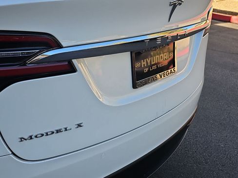 Used 2018 Tesla Model X 75D AWD/4WD image 11