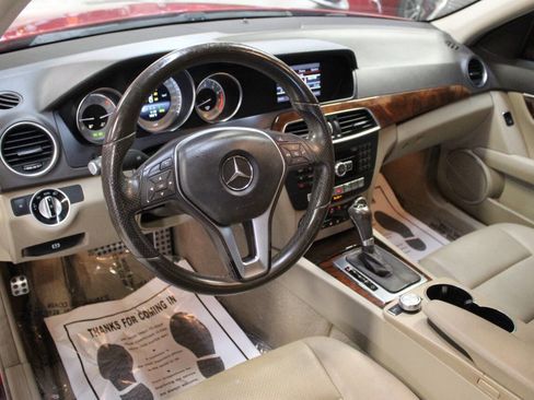Used 2014 Mercedes-Benz C 300 4MATIC Sedan image 16