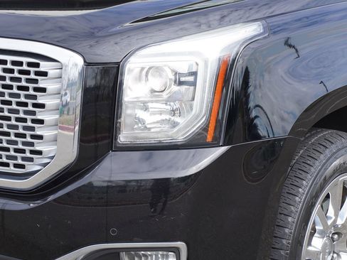 Used 2017 GMC Yukon Denali w/ Open Road Package image 2