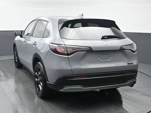 Used 2024 Honda HR-V Sport image 3