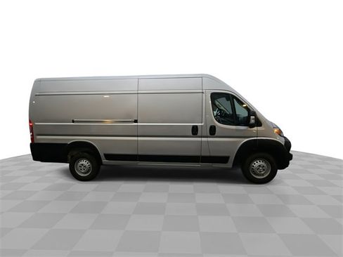 Used 2024 RAM ProMaster 3500 w/ Cold Weather Group image 9
