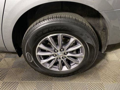 Certified 2024 Buick Enclave Essence AWD/4WD image 10