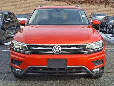 Used 2019 Volkswagen Tiguan SEL Premium image 2