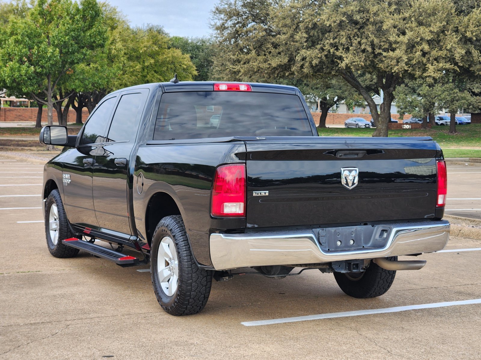 Used 2022 RAM 1500 Classic SLT w/ Trailer & Traction Group RWD image 4