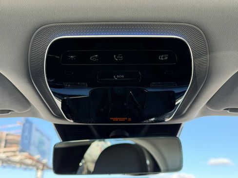 Used 2025 Mercedes-Benz E 350 4MATIC Sedan image 21