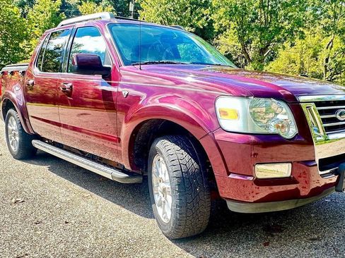 Used 2007 Ford Explorer Sport Trac Limited AWD/4WD image 10