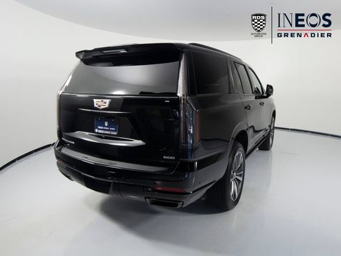 Used 2026 Cadillac Escalade Sport AWD/4WD image 6