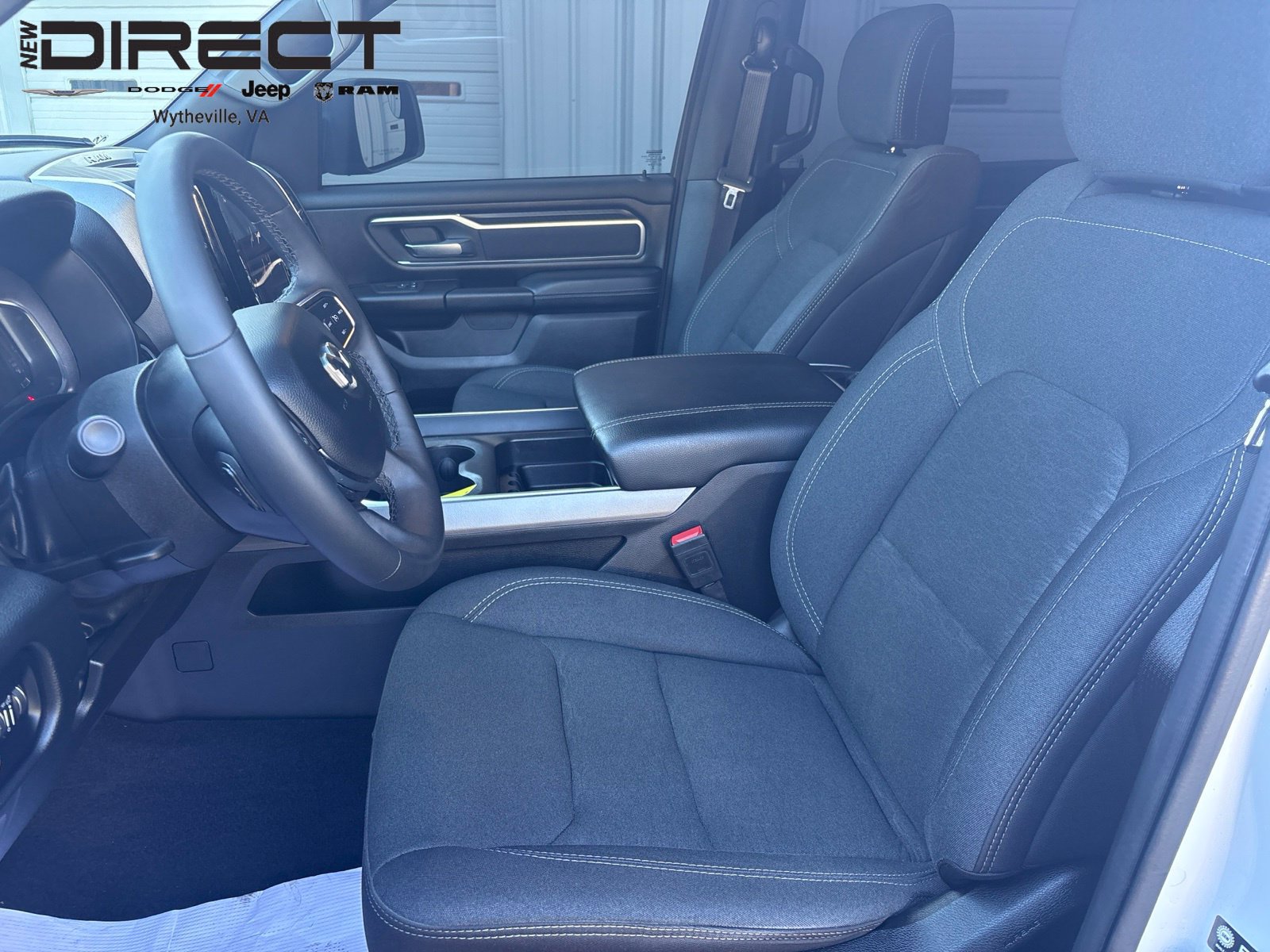 Used 2025 RAM 1500 Big Horn AWD/4WD image 11