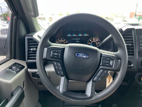 Used 2017 Ford F150 XL w/ Equipment Group 101A Mid RWD image 12