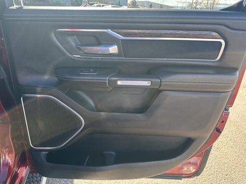 Used 2019 RAM 1500 Laramie image 24