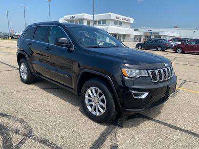 Used 2021 Jeep Grand Cherokee Laredo