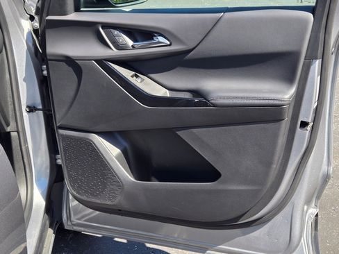 Certified 2025 Chevrolet Equinox LT FWD image 7