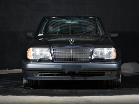 Used 1994 Mercedes-Benz E 500 Sedan image 8