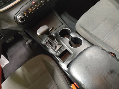 Used 2020 Kia Sorento LX image 26