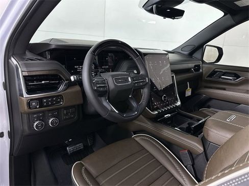 New 2026 GMC Yukon XL Denali Ultimate image 10