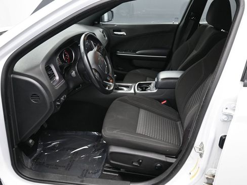 Used 2023 Dodge Charger SXT image 17