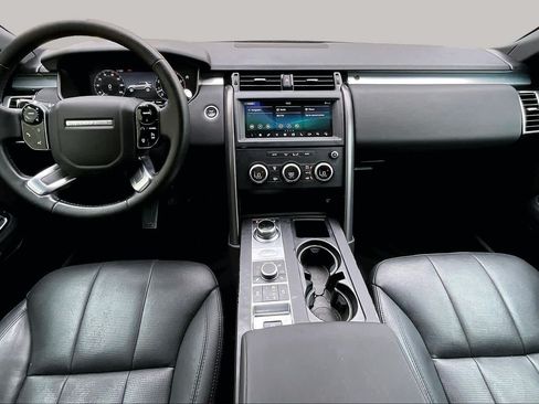 Used 2020 Land Rover Discovery Landmark AWD/4WD image 15