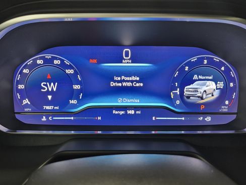 Used 2024 Chevrolet Tahoe LT image 30