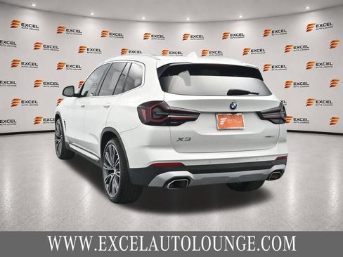 Used 2023 BMW X3 sDrive30i w/ Premium Package RWD image 3