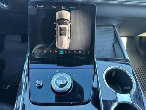 Used 2025 Cadillac Escalade Sport w/ Touring Package image 27