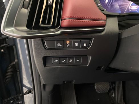 Used 2025 MAZDA CX-70 Plug-In Hybrid w/ Premium Plus image 25