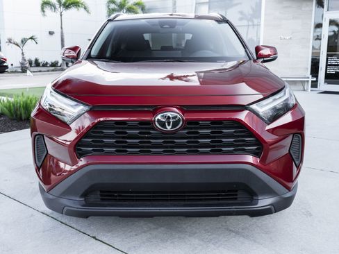 Used 2023 Toyota RAV4 XLE image 4