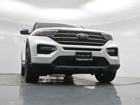 Certified 2023 Ford Explorer XLT w/ Equipment Group 202A image 49