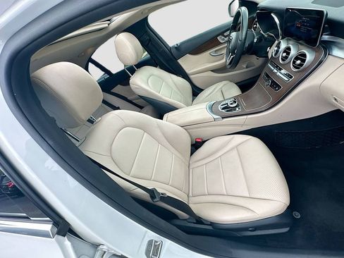 Used 2021 Mercedes-Benz C 300 4MATIC Sedan image 31