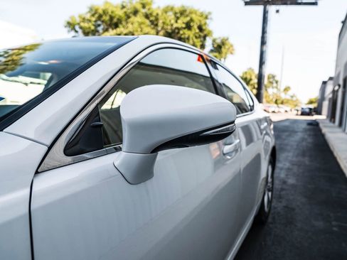 Used 2014 Lexus ES 350 w/ Premium Package FWD image 39