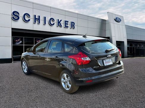Used 2014 Ford Focus SE w/ SE Winter Package image 3