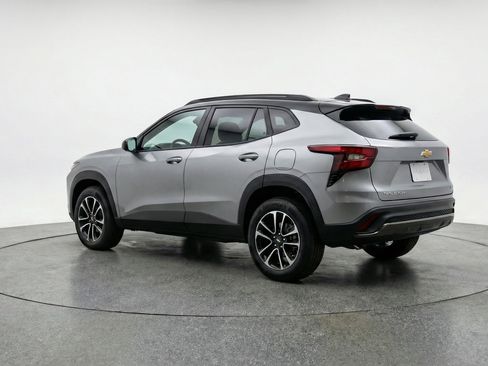 Used 2025 Chevrolet TrailBlazer LT image 6