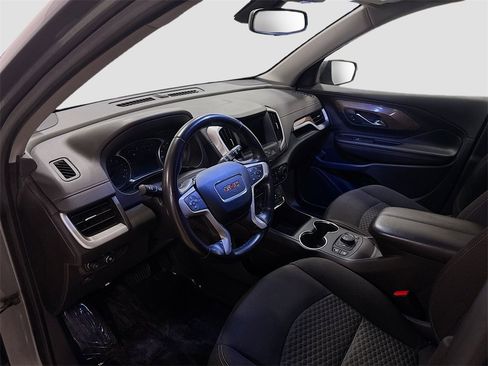 Used 2019 GMC Terrain SLE w/ Driver Convenience Package image 10