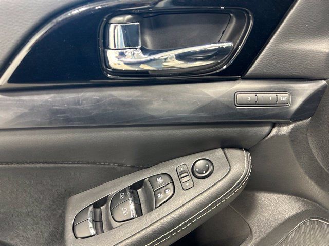 Used 2023 Nissan Maxima Platinum w/ Sport Mat Group FWD image 22