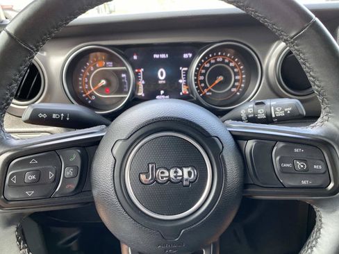 Certified 2023 Jeep Wrangler Unlimited Sport w/ Sun And Sound Package AWD/4WD image 18