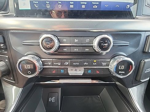 Certified 2021 Ford F150 Lariat AWD/4WD image 18