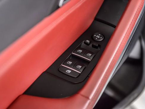 Used 2022 BMW X6 xDrive40i w/ M Sport Package image 48