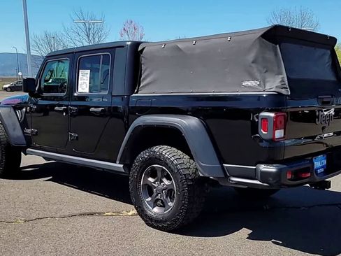 Used 2021 Jeep Gladiator Rubicon w/ Cold Weather Group AWD/4WD image 6