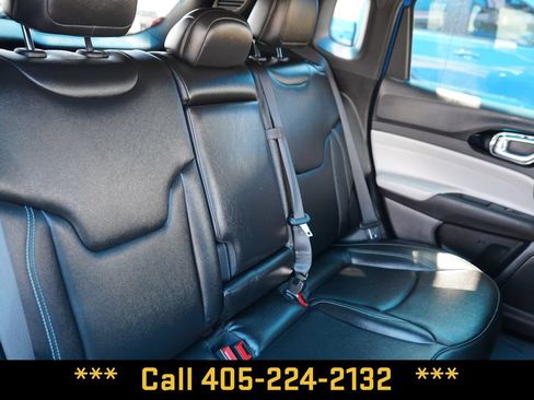 Used 2025 Jeep Compass Limited AWD/4WD image 25