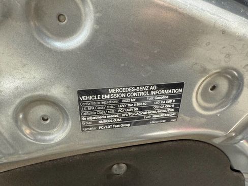 Used 2022 Mercedes-Benz GLC 300 w/ Premium Package Lite image 25